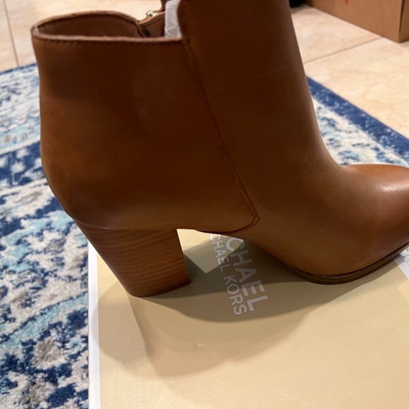 Aldo brown booties - Picture 2 of 3
